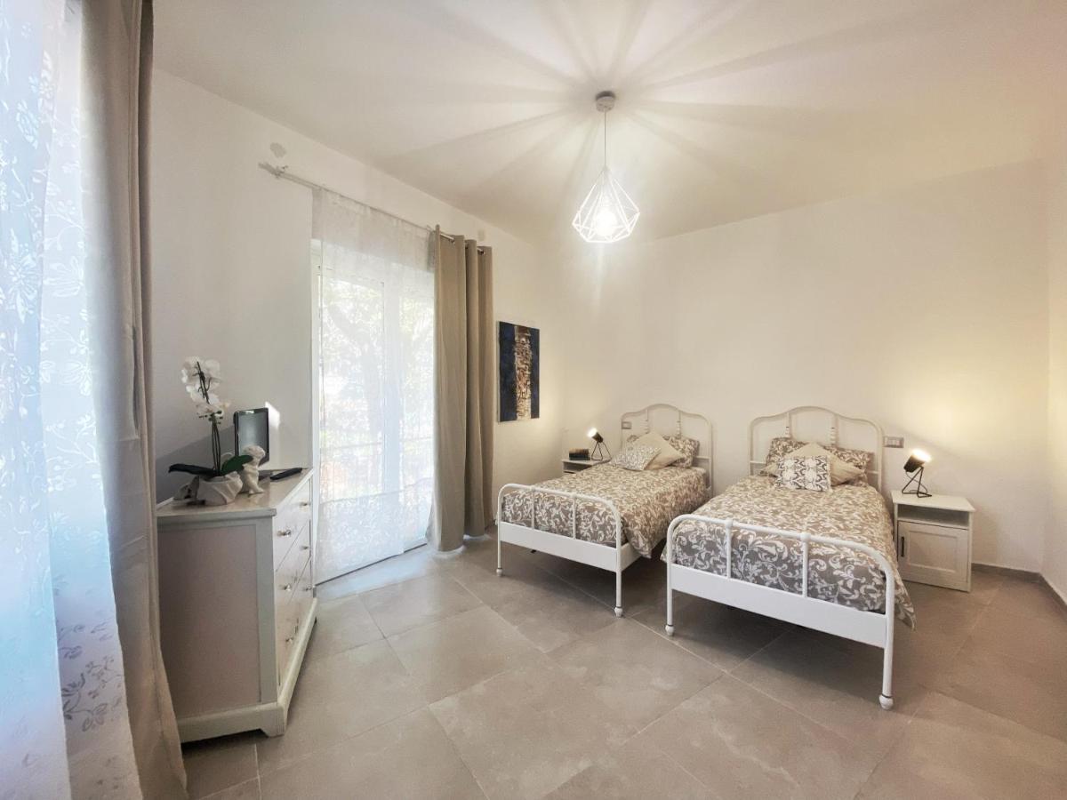 Comfortable Sea Holidays And Walks Монеглия Екстериор снимка